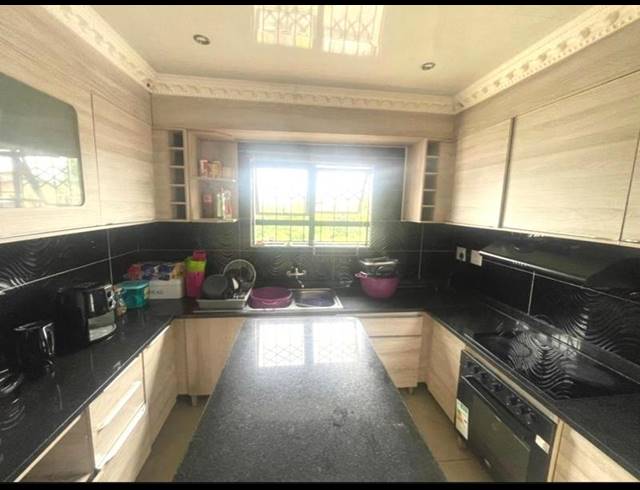 5 BEDROOM HOUSE FOR SALE IN WELBEDACHT